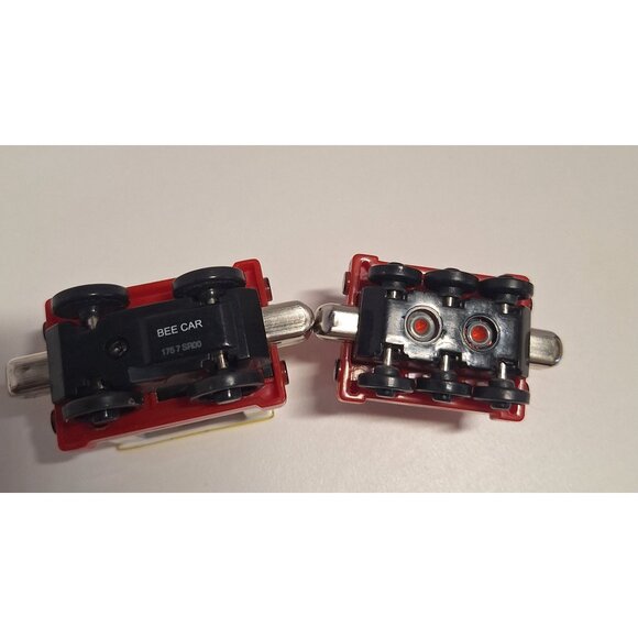 Thomas The Train Diecast Bee Car 2 Piece Lot Honeycomb Detail & Number 5 - Picture 7 of 8